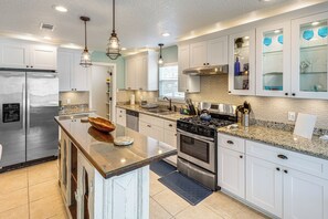 House (3 Bedrooms) | Interior - Fish & Boat On-site! Coastal Pass Christian Escape (Pass Christian)