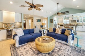 House (3 Bedrooms) | Interior - Fish & Boat On-site! Coastal Pass Christian Escape (Pass Christian)