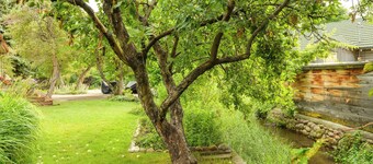 싱크스 캐니언까지 7마일: 랜더의 '크릭사이드 플레이스'