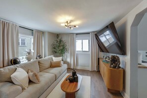 House (3 Bedrooms) | Interior - 5 Mi to PNC Park: Pittsburgh Game Day Getaway! (Pittsburgh)