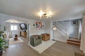 House (3 Bedrooms) | Interior - 5 Mi to PNC Park: Pittsburgh Game Day Getaway! (Pittsburgh)