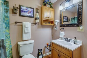 Interior - Peaceful Porch! Country Stay Near Elephant Rocks (Belgrade)