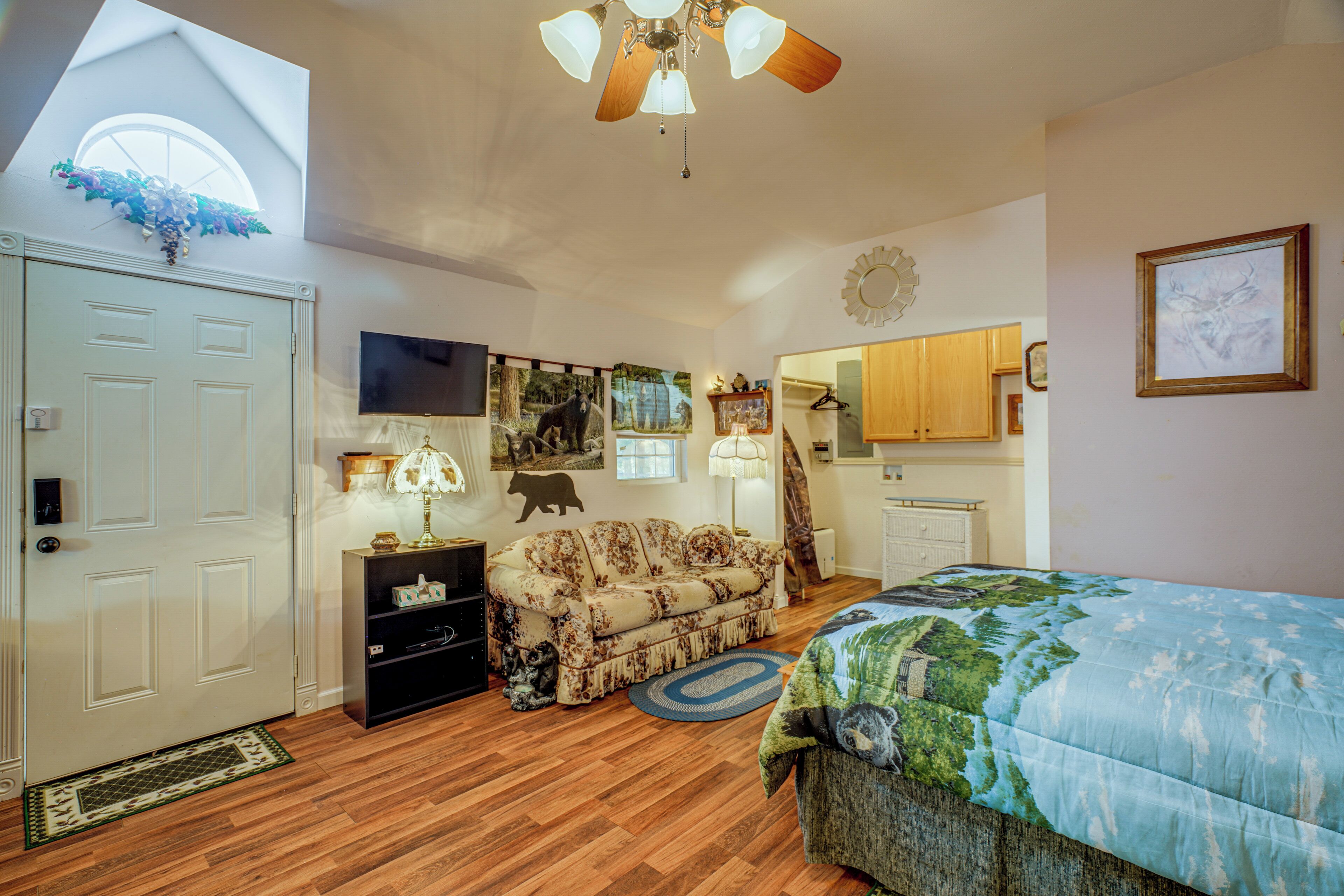 House (0 Bedroom) | Interior