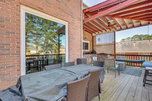 House (3 Bedrooms) | Interior - Outdoor Kitchen! Spacious Stone Mountain Retreat (Stone Mountain)
