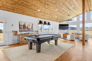 Luokittelematon kuva, 2 kautta 54, painike