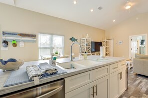 House (2 Bedrooms) | Interior - Deck & Steinhatchee River Views: Family Getaway (Steinhatchee)