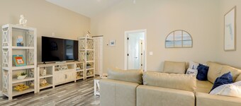 Deck & Steinhatchee River Views: Family Getaway