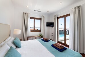 3 bedrooms, in-room safe, free WiFi, bed sheets - Casa Carlota by Escape Home (Puerto Calero)