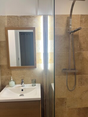 Towels, toilet paper