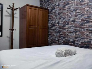 2 bedrooms, iron/ironing board, WiFi, bed sheets - One oasis condo davao 2bedroom groundfloor (Davao City)