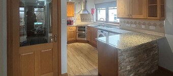 Lock 6 Canalside Apartments