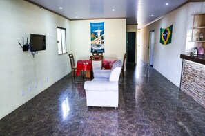 House, Smoking | 3 bedrooms - Casa c Piscina e Churrasqueira no Jardim Esperan a (Cabo Frio)