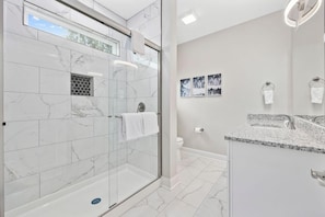 Shower, hair dryer - Pier View Home | Sleeps 10 | Pet Friendly (Myrtle Beach)