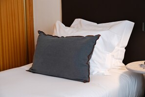 2 bedrooms, iron/ironing board, WiFi, bed sheets - Holiday Home 'Wander  Unwind - Wine Cellars' with Wi-Fi (Vila Nova de Gaia)