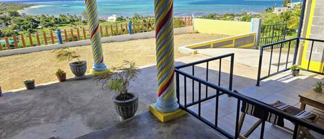 House, 3 Bedrooms, Balcony | Balcony