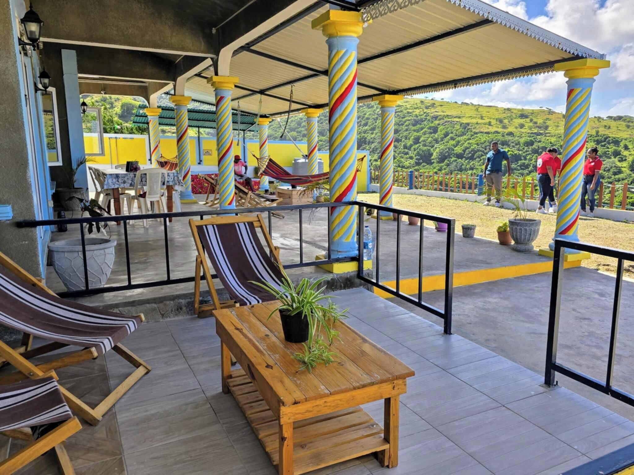 Casa, 3 habitaciones, balcón | Restaurante al aire libre