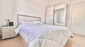 2 bedrooms, WiFi, bed sheets - New Modern Apartment Sanctuary in Hay Mohammadi (Agadir)