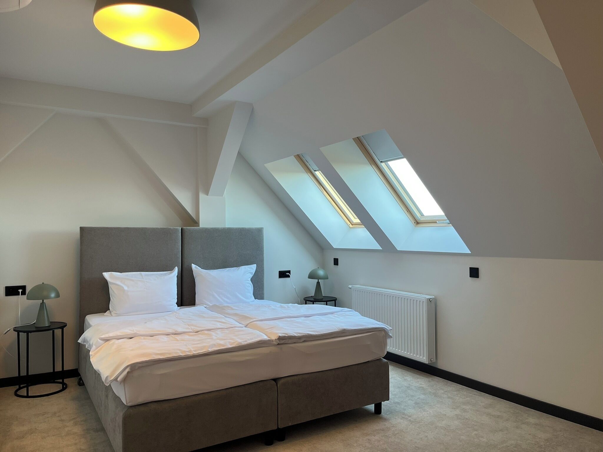 Family Apartment | Laptop workspace, free WiFi, bed sheets