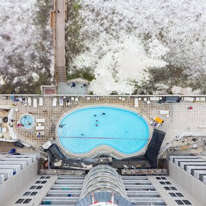 A heated pool - Gulf-front 2b - Island Princess - Free Beach Service! (Fort Walton Beach)