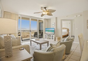 TV - Gulf-front 2b - Island Princess - Free Beach Service! (Fort Walton Beach)