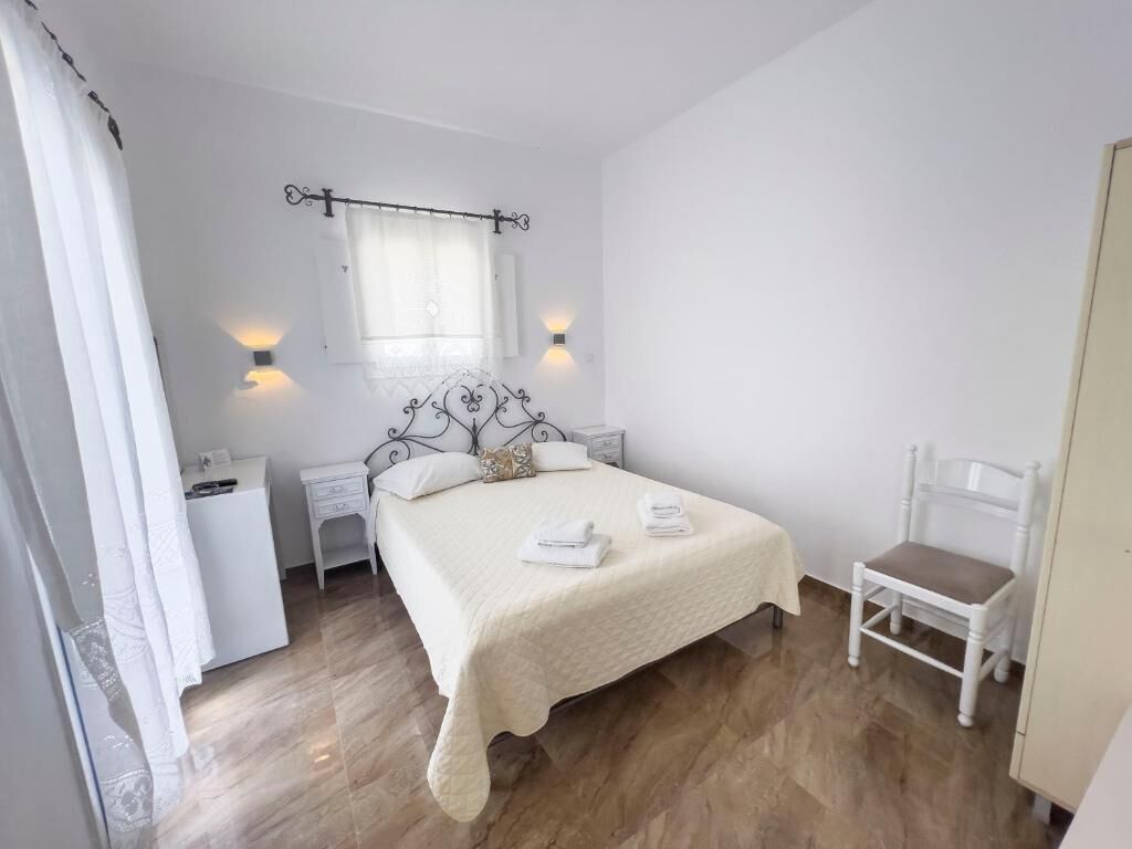 Studio – comfort, havneutsikt | Safe på rommet, blendingsgardiner, lydisolert og strykejern/-brett