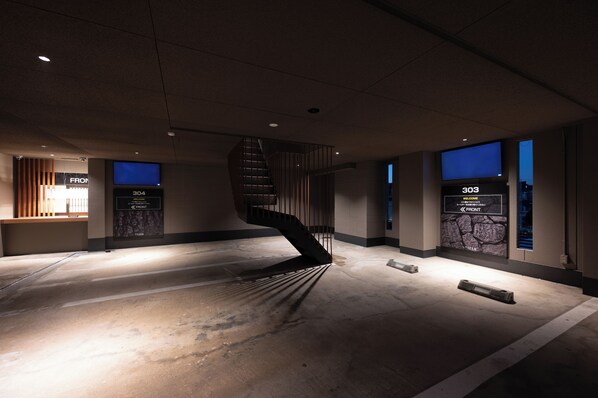 Unclassified image, 1 of 78, button