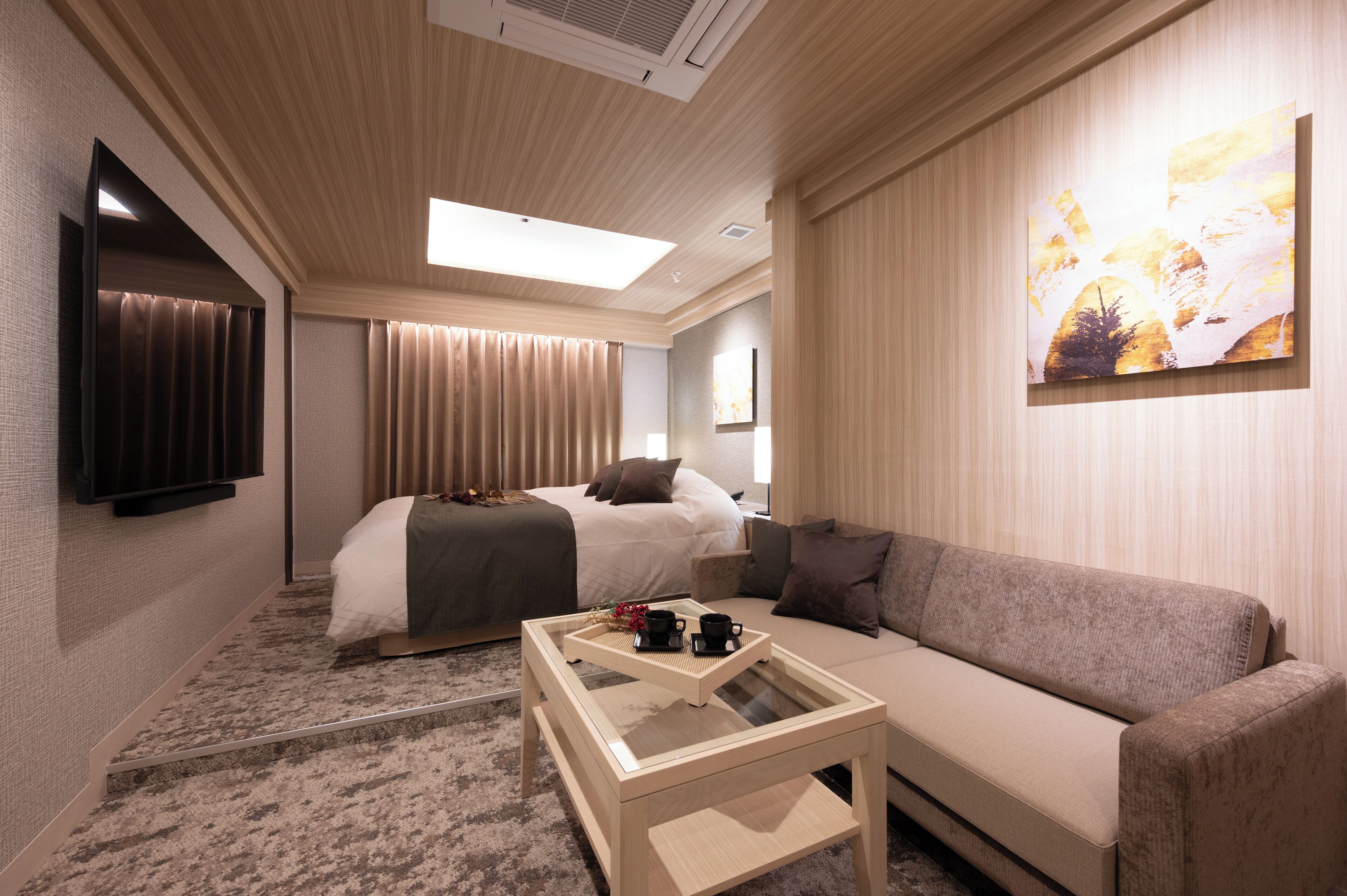 Luxury Double Room | Desk, free WiFi