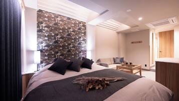 Deluxe Double Room | Desk, free WiFi