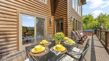 Rumah, 3 kamar tidur | Tempat makan outdoor