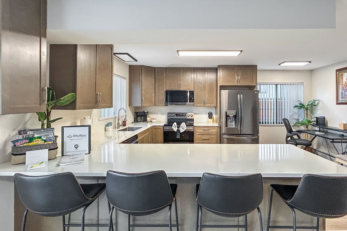 House, 3 Bedrooms | Private kitchen | Fridge, oven, coffee/tea maker, toaster