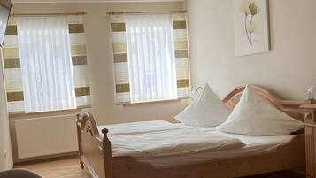 1 dormitori, wifi i roba de llit