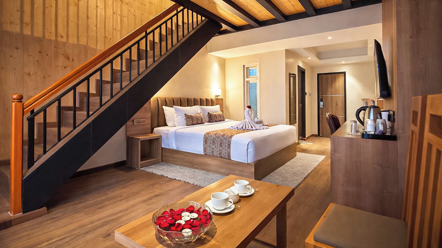 Luxury Room, Balcony, Mountain View | Free WiFi