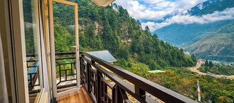 Yashshree Dewathang Resorts 