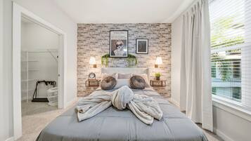 3 soverom, skrivebord, strykejern/-brett og wi-fi (inkludert)