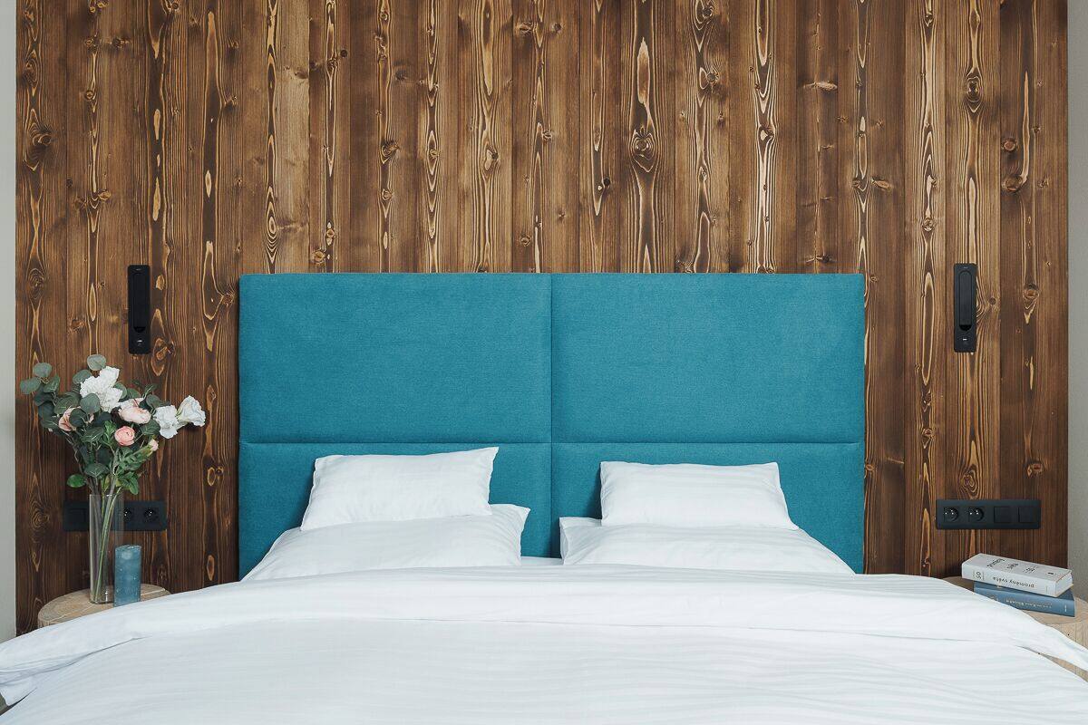 Blackout curtains, iron/ironing board, free WiFi