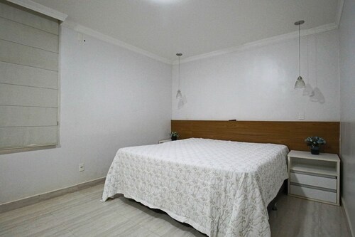 Casa com Piscina e Churrasqueira em Taguatinga