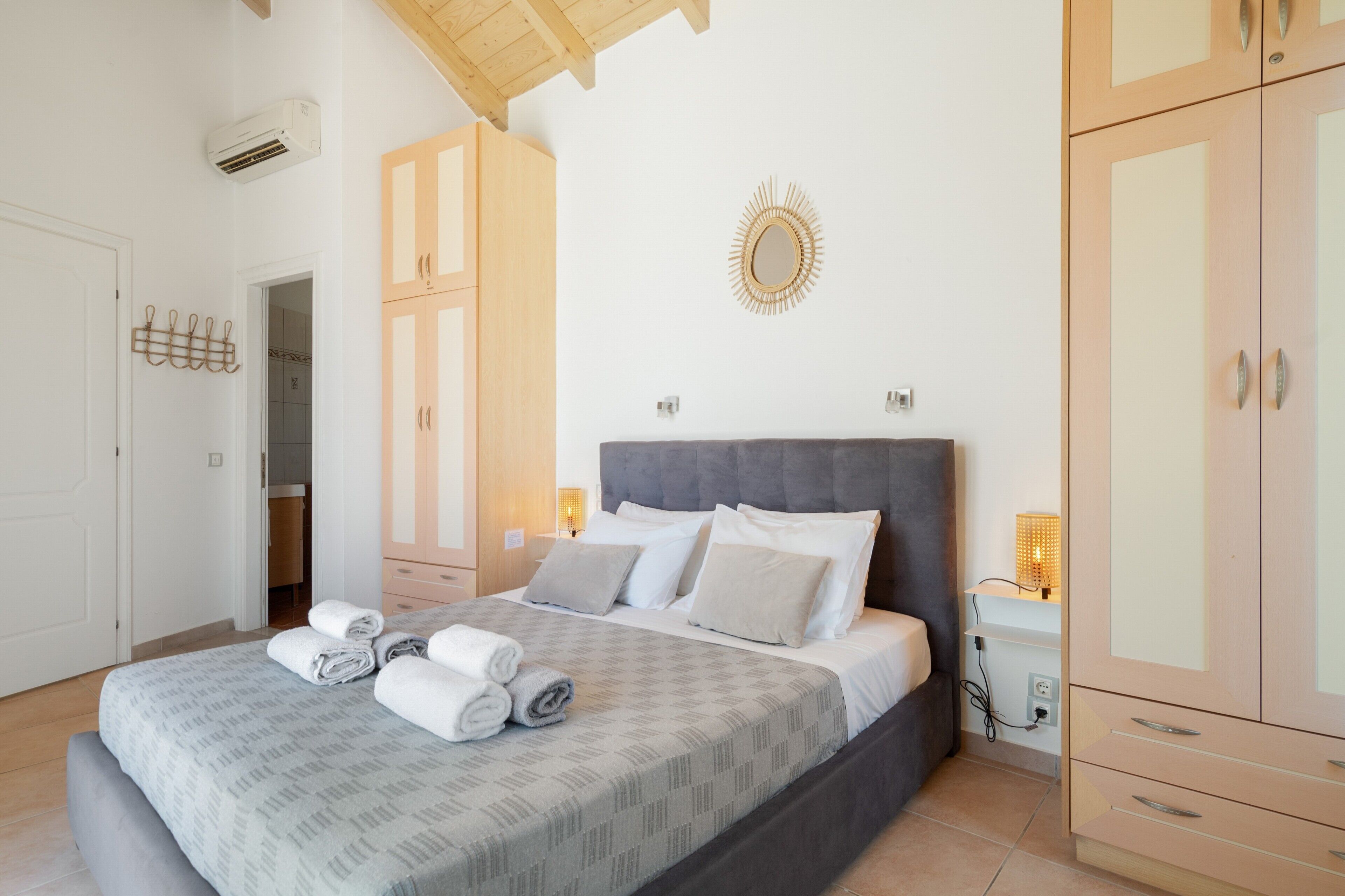 3 bedrooms, WiFi, bed sheets