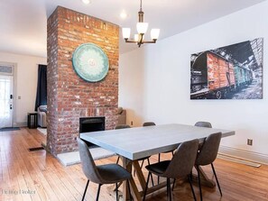 Dining - Stay & Play in Crescent Hill! (Louisville)