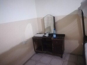 Kahden hengen standard-huone | Ilmainen Wi-Fi, vuodevaatteet