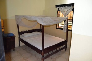 Standard Double Room | Free WiFi, bed sheets - Lamu Archipelago Villa Hotel (Lamu)