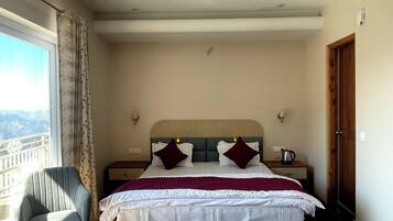 高級寢具、免費無線上網、床單