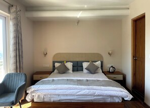 Habitación de lujo, 1 habitación, balcón, vistas al valle | Ropa de cama de alta calidad, wifi gratis, ropa de cama