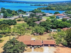 Unclassified image, 4 of 21, button - Home in Horseshoe Bay with lots of room to park (Horseshoe Bay)