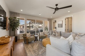 TV, video games, foosball - Sunset Pearl at Desert Color: Near the Lagoon! (St. George)