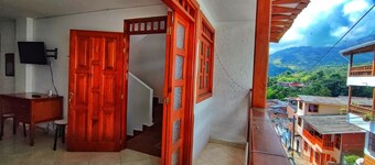 Pet-friendly apartment next to the park - Ideal for family getaways (2nd P)