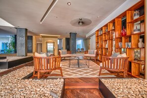 Lobby - Pavilion 1BR | 2 Baths + Rooftop Pool + Gym (Puerto Vallarta)
