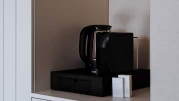 Double Room | Coffee and/or coffee maker