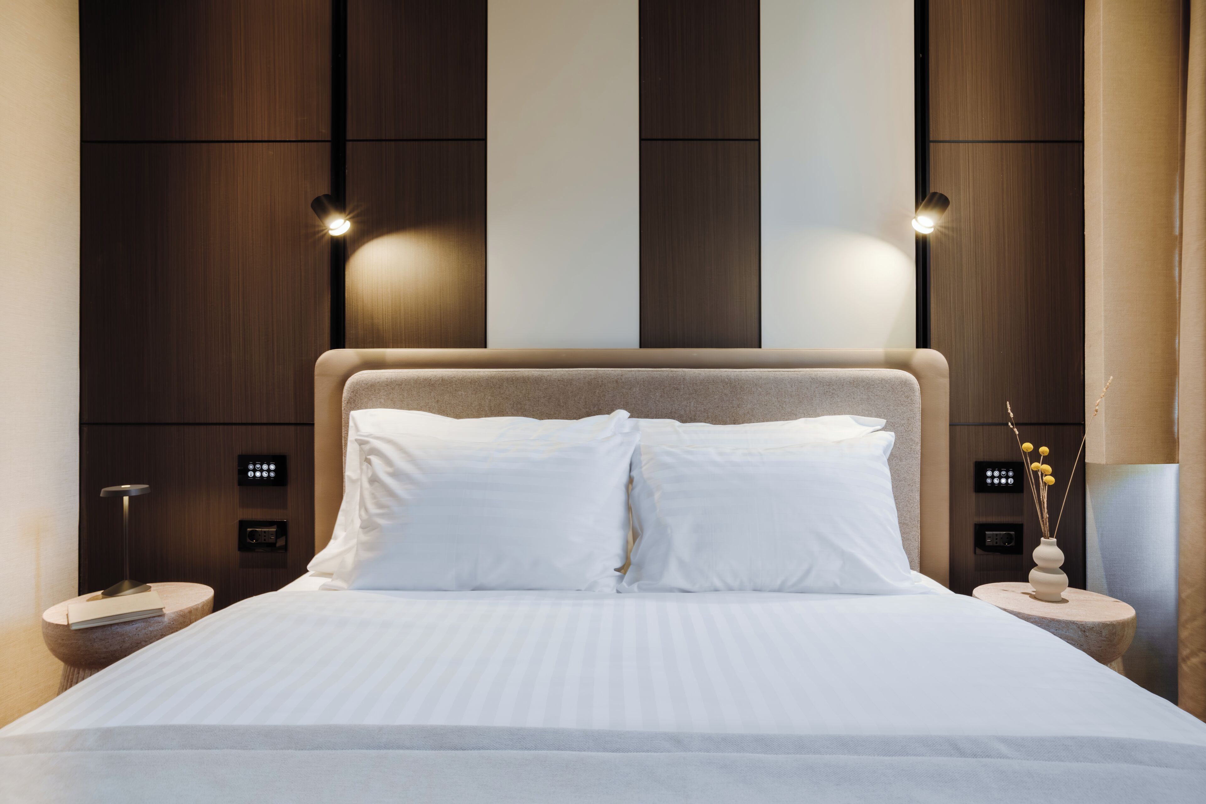 Triple Room | Free WiFi, bed sheets