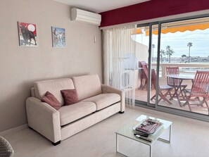 Living area - Marina sea view 4-6 persons (Le Grau-du-Roi)