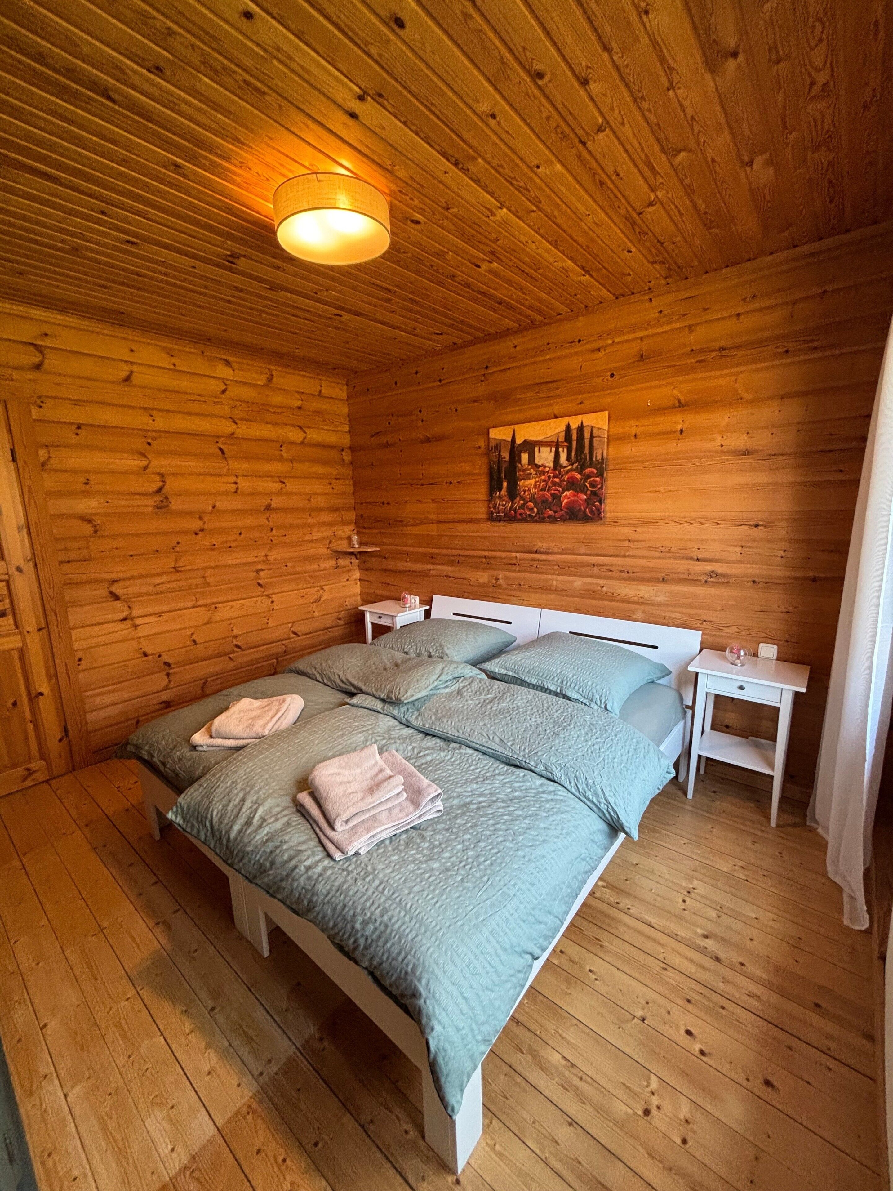 5 Schlafzimmer, Bügeleisen/Bügelbrett, WLAN